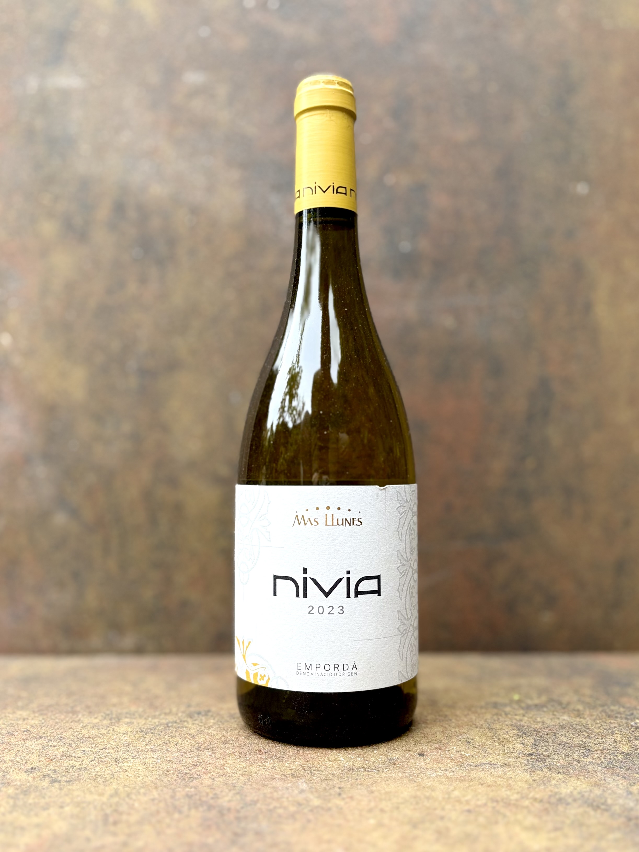 Mas Llunes - Nivia 